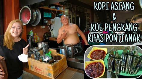 YANG JUALAN KOPI GA PERNAH PAKAI BAJU KOPI KO ASIANG CICIPIN KUE