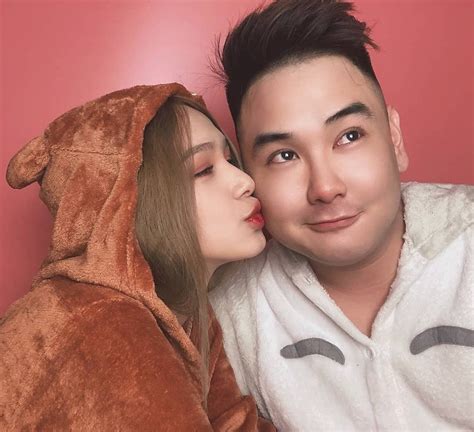 Khi N A Kia C A Nh Ng Streamer Nh M Hot Ai H N Ai