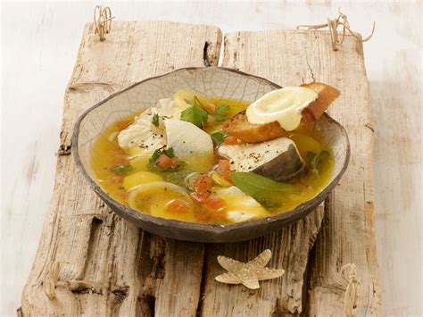 Französische Fischsuppe Bouillbaise mit Rouille Rezept EAT SMARTER