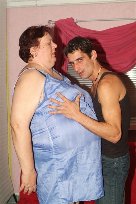 Pretty Mature Bbw Agnes Eva Strips Down To Show Her Big Boobs And Huge Rolls During A Live Sex Show