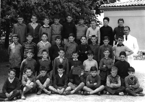 Photo De Classe Cours Moyen 2ème Année 1961 1962 De 1961 Ecole Michel