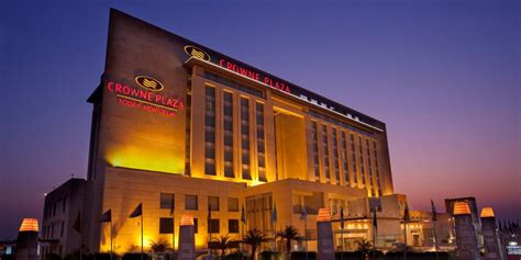 Crowne Plaza Okhla, Delhi | 5 Star Wedding Hotel | Wedding Hotel ...