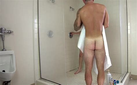 TWO HOT FRIEND OUT OF SHOWER ThisVid