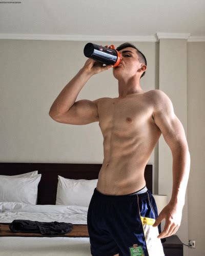 Post Hot Guys Abs And Pecs Tumblr Tumbex