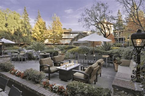 Embassy Suites by Hilton Napa Valley