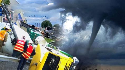 The Sky Has Fallen On Italy A Waterspout Hits Amalfi Youtube