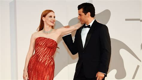 Jessica Chastain Reacts After The Picture Of Oscar Isaac Kissing Her