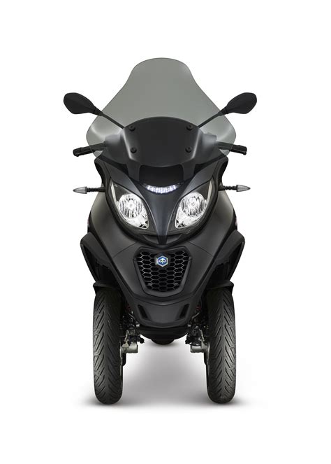 Piaggio Berzeugt Mit Neuer Mp Serie Motorradreporter