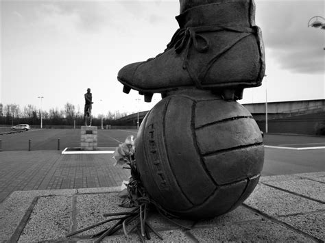 The George Hardwick And Wilf Mannion Statues Middlesbrough Flickr