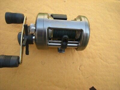 Baitcasting Shimano Corvalus Cvl