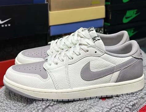air jordan   og atmosphere grey cz  sbd