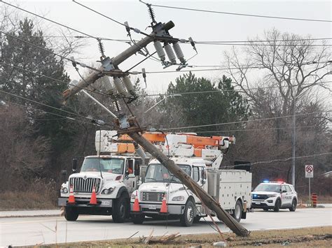 Lasalle Residents Left Without Power After Truck Hits Hydro Pole Flees