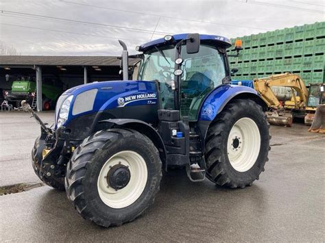 New Holland T7 200 AutoCommand