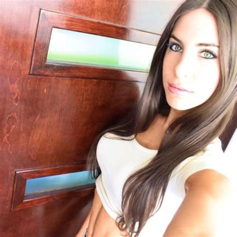 Jen Selter Photos Instagram Star Posts New Booty Snapshot In Upside