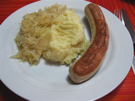 Silkes Bratwurst Mit Sauerkraut Und Kartoffeln Von Fusselhase Chefkochde