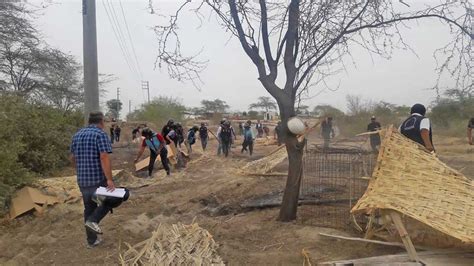 Piura Desalojan A Invasores De Terreno Destinado A Construcci N De