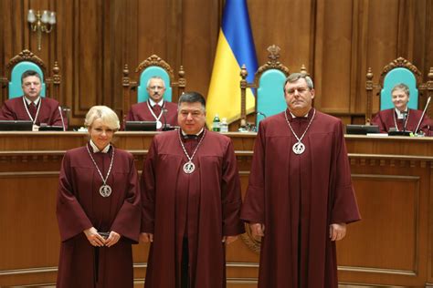 Петро Філюк та Галина Юровська склали присягу судді Конституційного ...