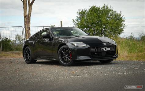 Nissan Z Black Diamond Metallic Performancedrive