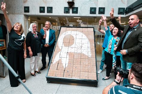 Homenaje A Hebe De Bonafini Asociaci N Bancaria Seccional Buenos Aires