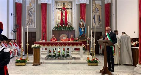 Cosenza Celebrazioni Del Santissimo Crocifisso Presente Anche Il Sindaco