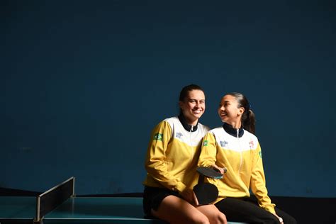 Bruna e Giulia Takahashi irmãs da seleção brasileira de tênis de mesa