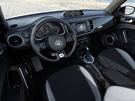 2017 Volkswagen Beetle - Interior Wallpaper | Caricos