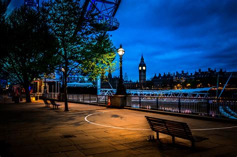 K England Houses London Street Night Street Lights Trees