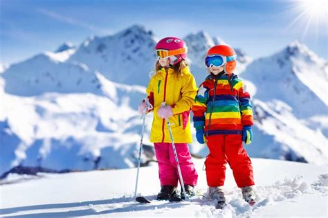 4 Popular Types of Snowboards for Kids - VerbNow