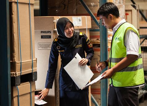 Cermat Transaksi Impor Cukai Barang Kiriman Luar Negeri Aman Kontenstore