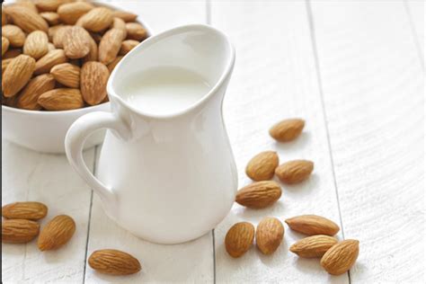 Leche De Almendras Beneficios Para La Salud