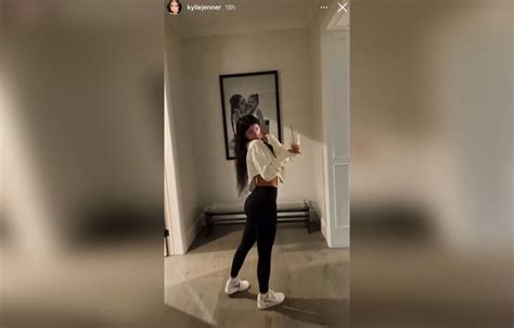 Kylie Jenner Shows Off Very Early Stages Of Pregnancy