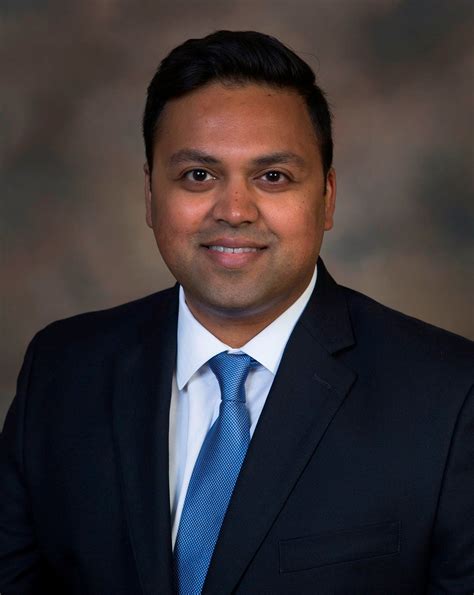 Dr. S. Dharan Kumar, gastroenterologist, joins Elmhurst Clinic ...