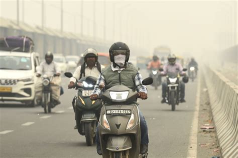 New Delhi Air Pollution Choking Smog Shutters Schools And Shrouds