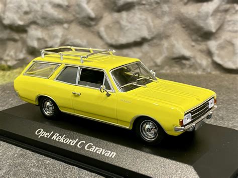 Skala 1 43 Opel Rekord C Caravan 1968 Gul från Maxichamps YAKOL