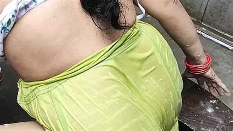 Indian House Wife Showing Nude Bathing Feat Anita Yadav Xhamster