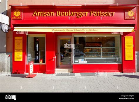 Boulangerie Patisserie Exterior Hi Res Stock Photography And Images Alamy