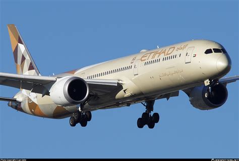 A6 BMF Etihad Airways Boeing 787 10 Dreamliner Photo By Jan Seler ID