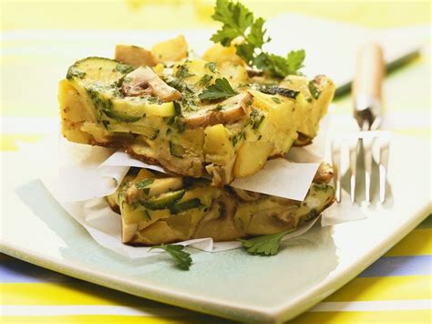 Kartoffelauflauf Mit Zucchini Und Pilzen Rezept Eat Smarter