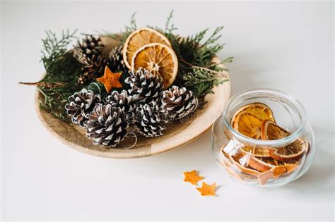 Natural Christmas Decorations Ideas Budget Homemade Diy Natural Zero