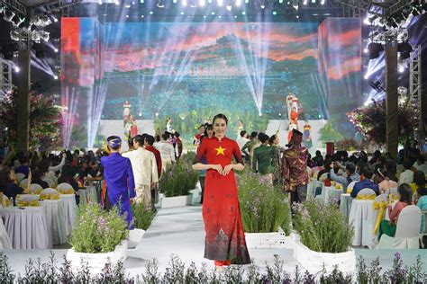 Revitalizing Tourism: Ho Chi Minh City Welcomes Visitors with Ao Dai