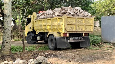 Mobil Truck Muatan Batu Kapur Jomplang Muatan Youtube