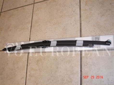 Bmw F F F Series Genuine Front Window Windshield Wiper Blade