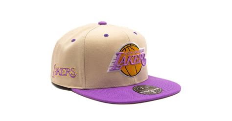 Kšiltovka Mitchell And Ness Nba Los Angeles Lakers Hop On Fitted Off White Snapbacks