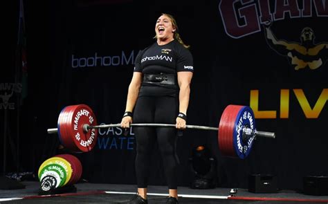 London Pc Is Britains Strongest Woman Breaking Guinness World Record