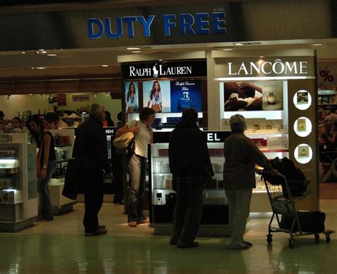 Why Do Airports Have Duty-Free and Should I Shop There? – AirportNerd