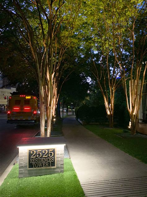 Commercial Outdoor Lighting | Dallas Landscape Lighting