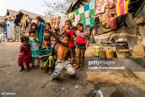 India Slum Children Photos and Premium High Res Pictures - Getty Images