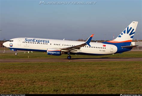 TC SEK SunExpress Boeing 737 8HC WL Photo By Florian Resech ID