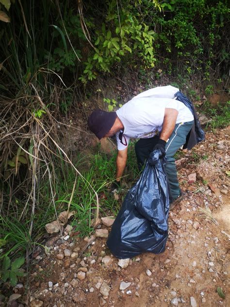 Prefeitura promove ação de limpeza e conscientização ambiental