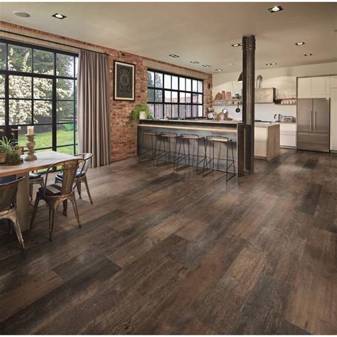 Karndean Korlok Select 56 In X 9 In Luxury Vinyl Tile Salvaged Barnwood